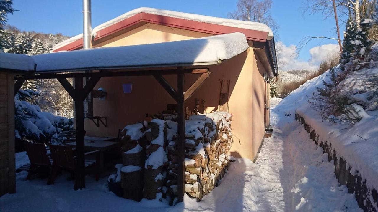 Ruhiges Ferienhaus Am Waldrand Mit Sauna Und Kamin - Hellaberg II Langenbach  Exterior photo